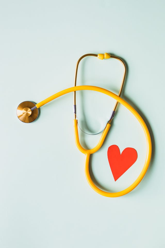 stethoscope with heart